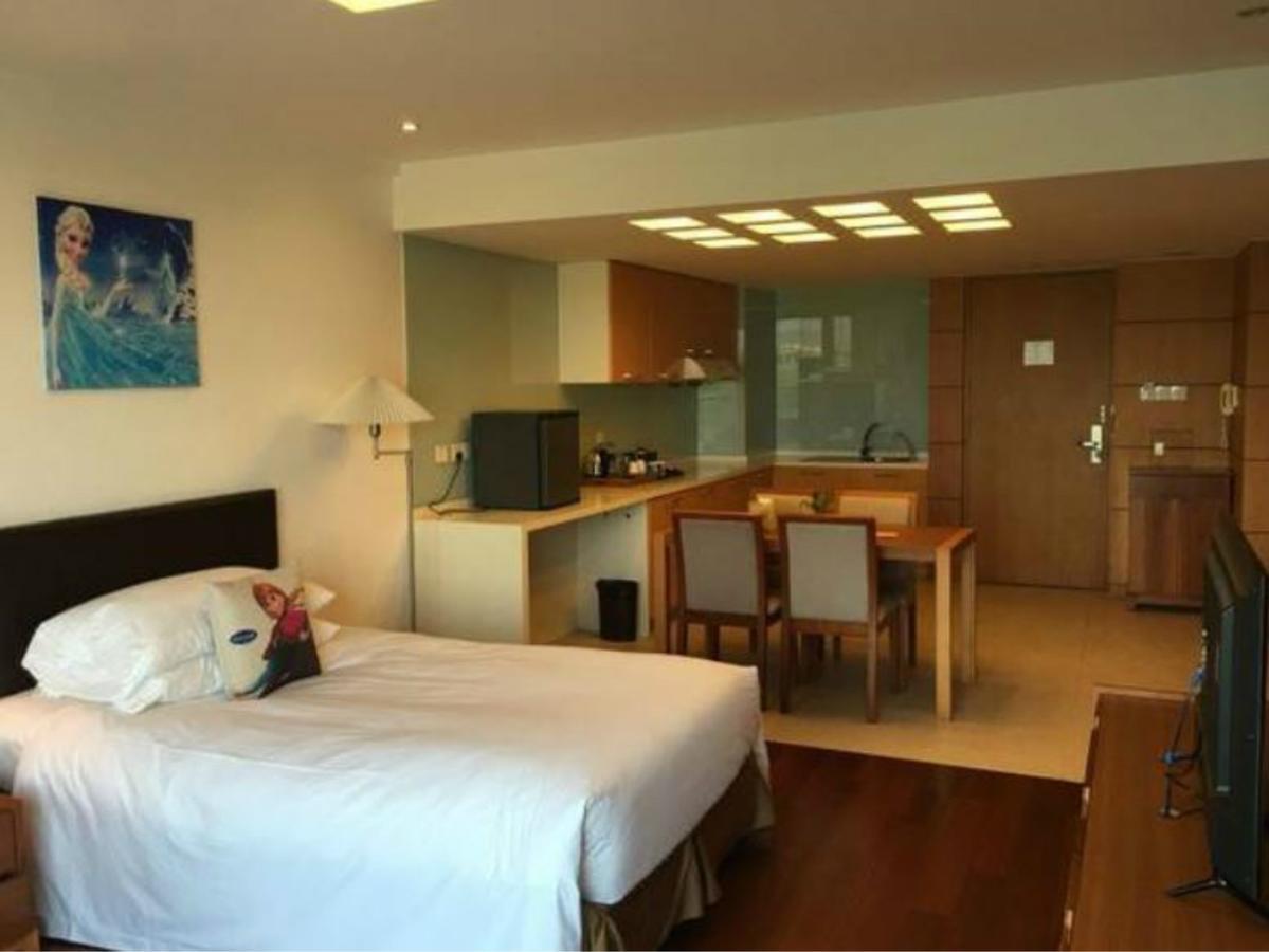 Gloria Plaza Hotel Kangqiao Shanghai Exterior photo